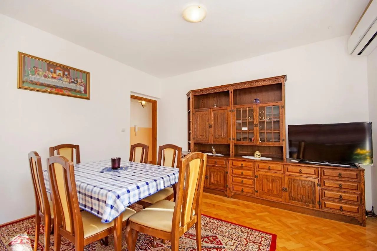 Appartement Josip à Kaštela