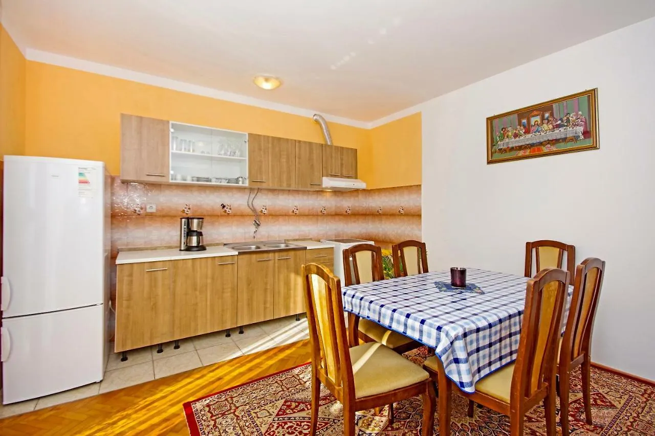 Appartement Josip à Kaštela