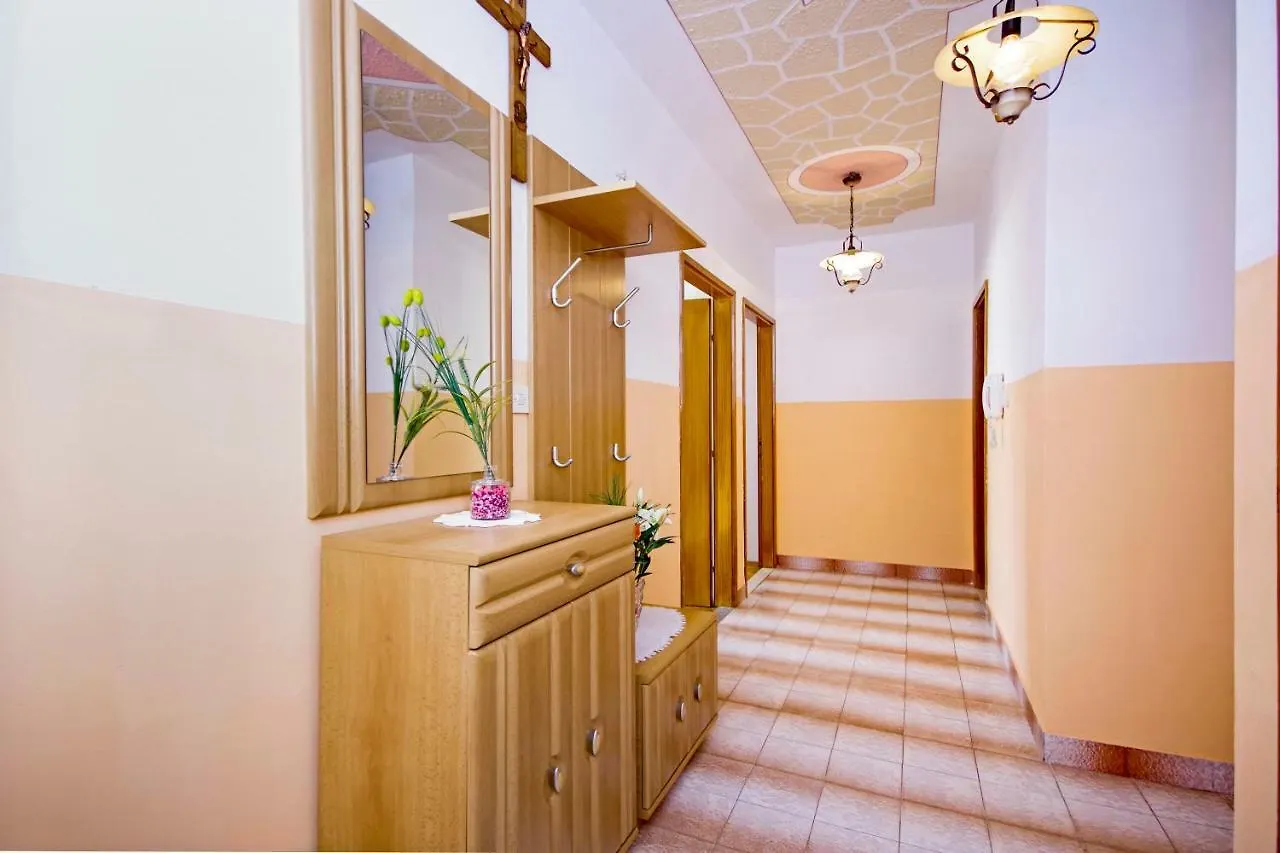 Josip Apartment Kastela