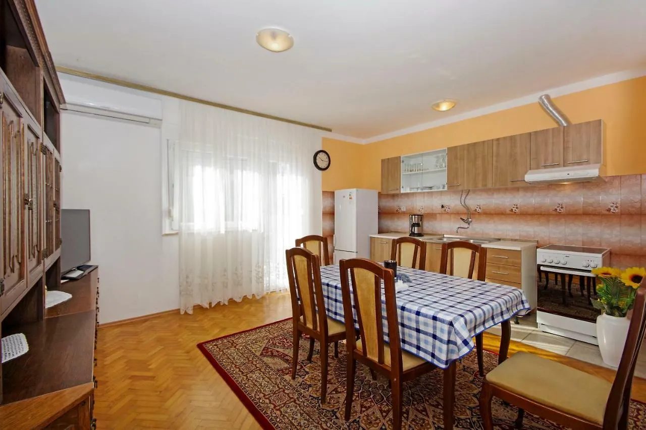 Josip Apartment Kastela